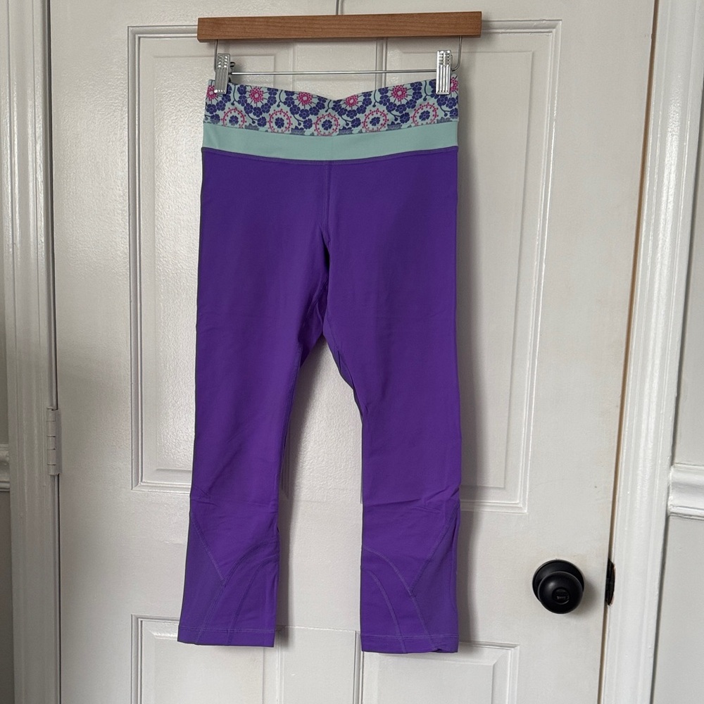 Lululemon Athletica purple Inspire Leggings with Patterned Waistband